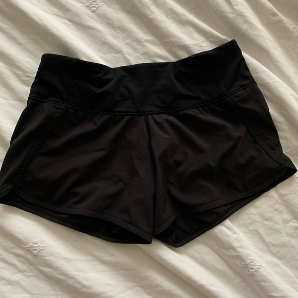 Lululemon Black Shorts size 4 - Picture 1 of 4